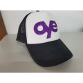 Gorra Tipo Trucker Logo Escarchado